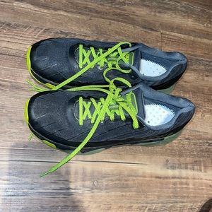Hoka torrent running shoes